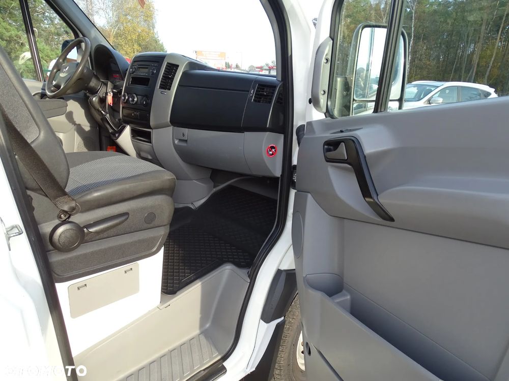 Mercedes-Benz SPRINTER - 18