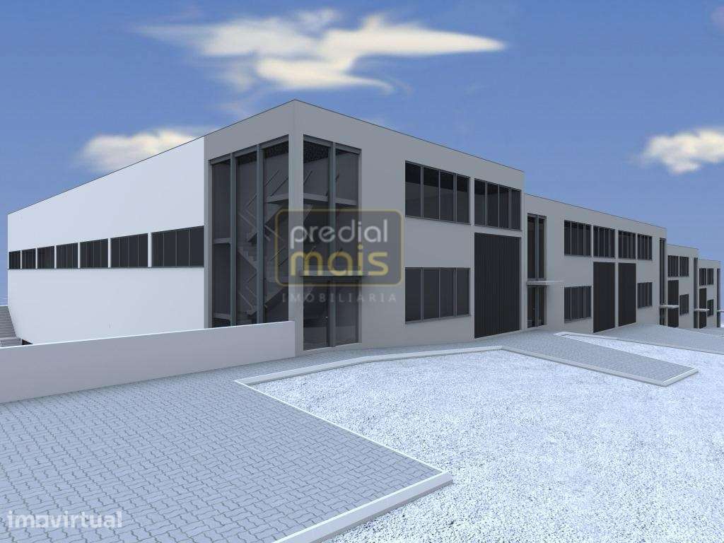 PAVILHÃO INDUSTRIAL - VILARINHO - Grande imagem: 2/5