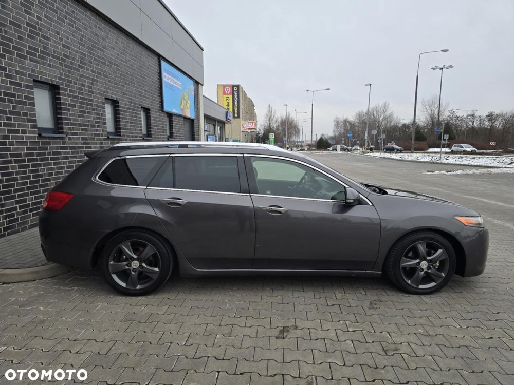 Honda Accord 2.0 Executive - 38