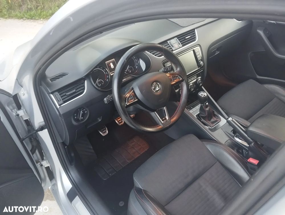 Skoda Octavia 2.0 TDI RS - 3