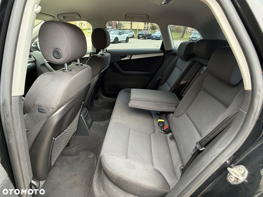 Audi A3 Sportback 1.4 TFSI S line Sportpaket - 25