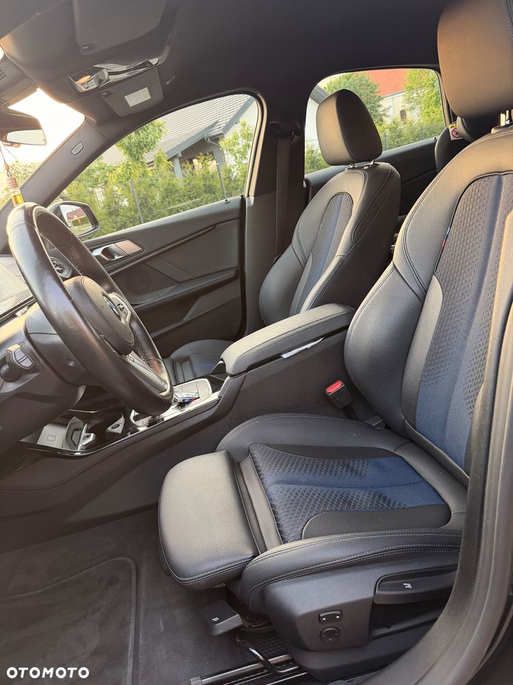 BMW Seria 2 220d xDrive Edition Colorvision - 24