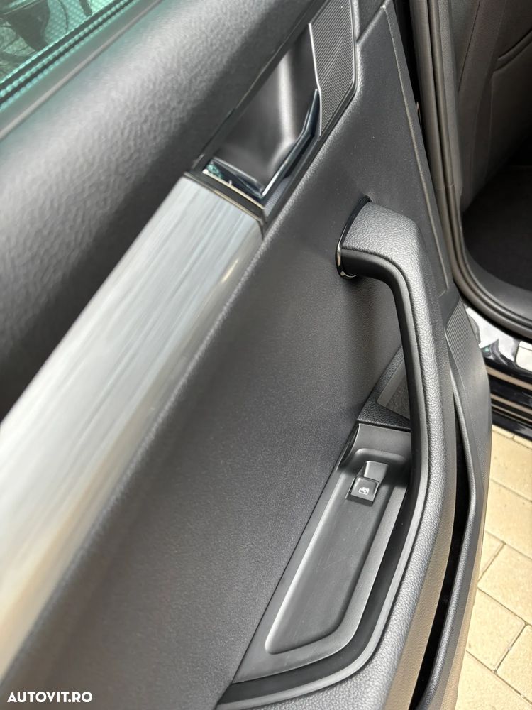 Skoda Superb 2.0 TDI DSG Ambition - 24