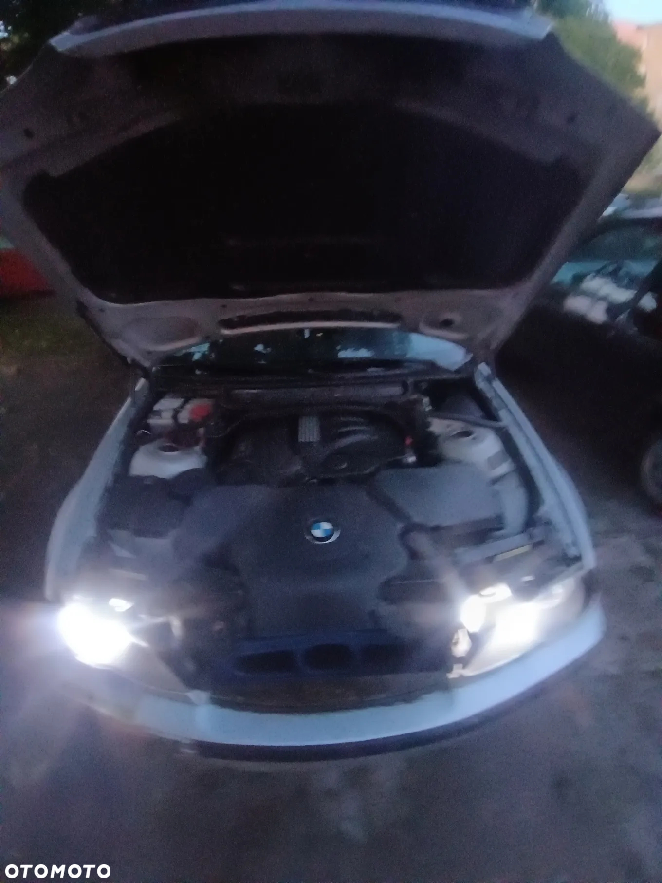 BMW Seria 3 318i - 9