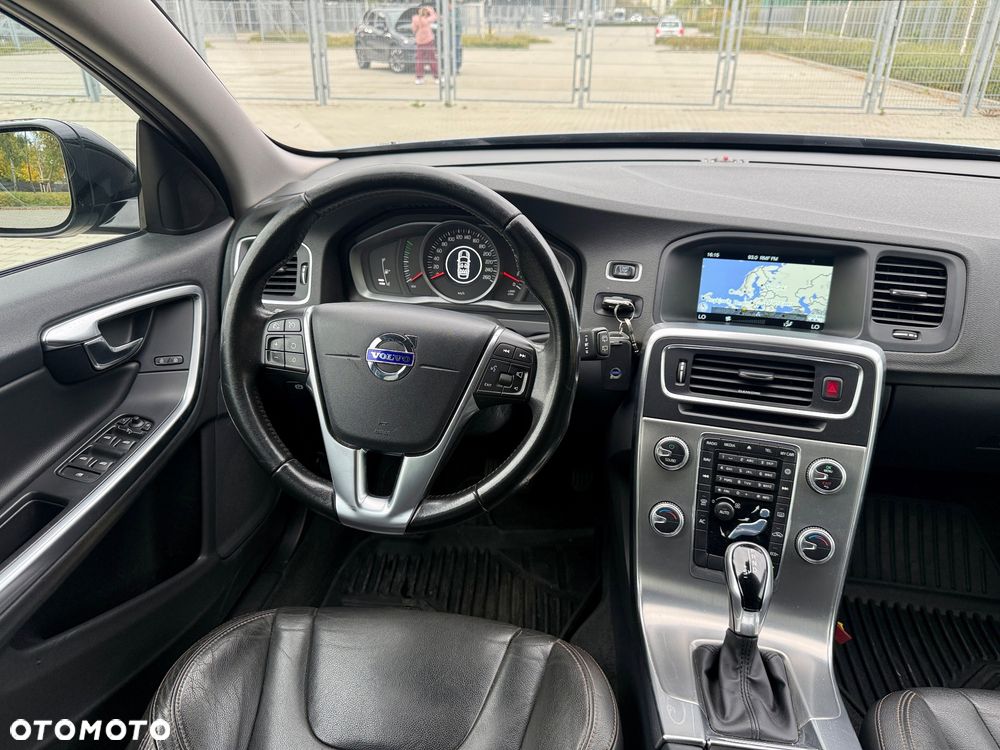 Volvo V60 - 14