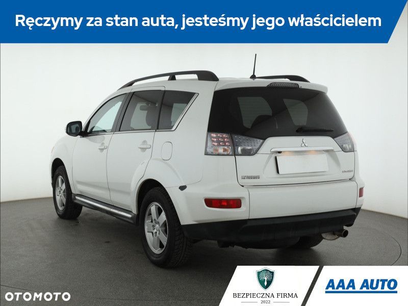 Mitsubishi Outlander - 6