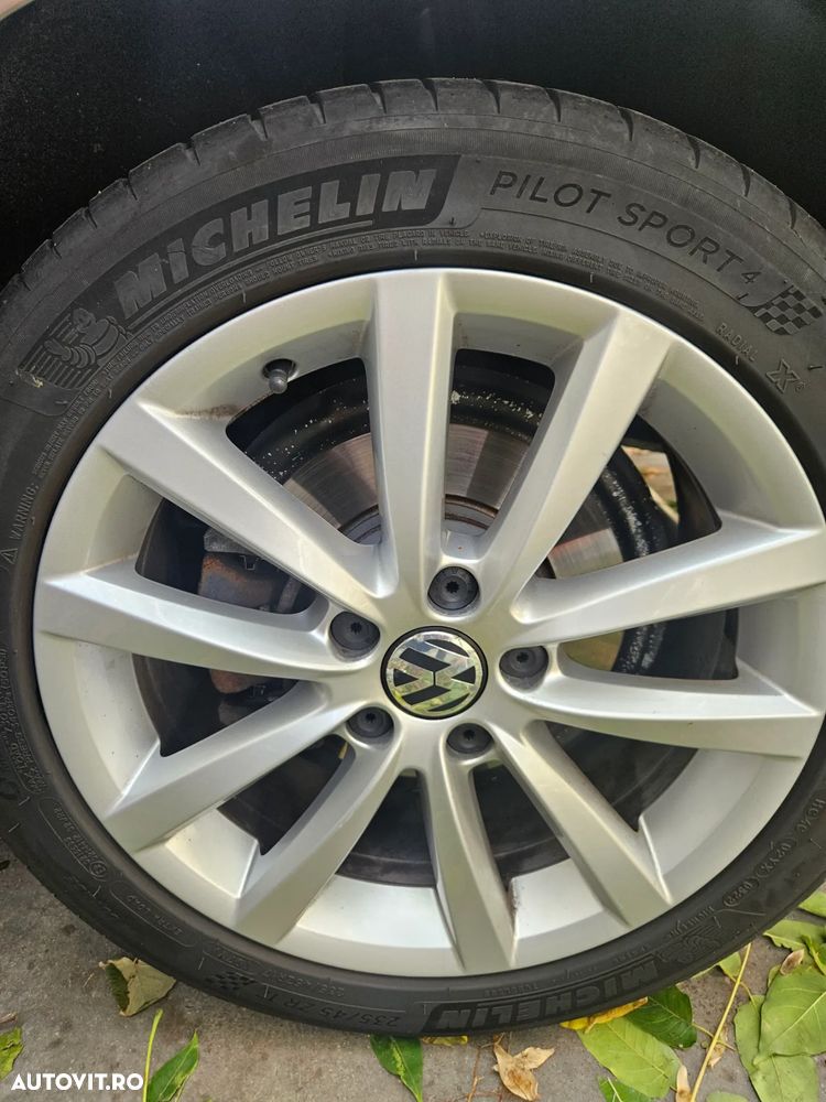 Volkswagen Passat 2.0 TDI BlueMotion Tehnology Highline - 12