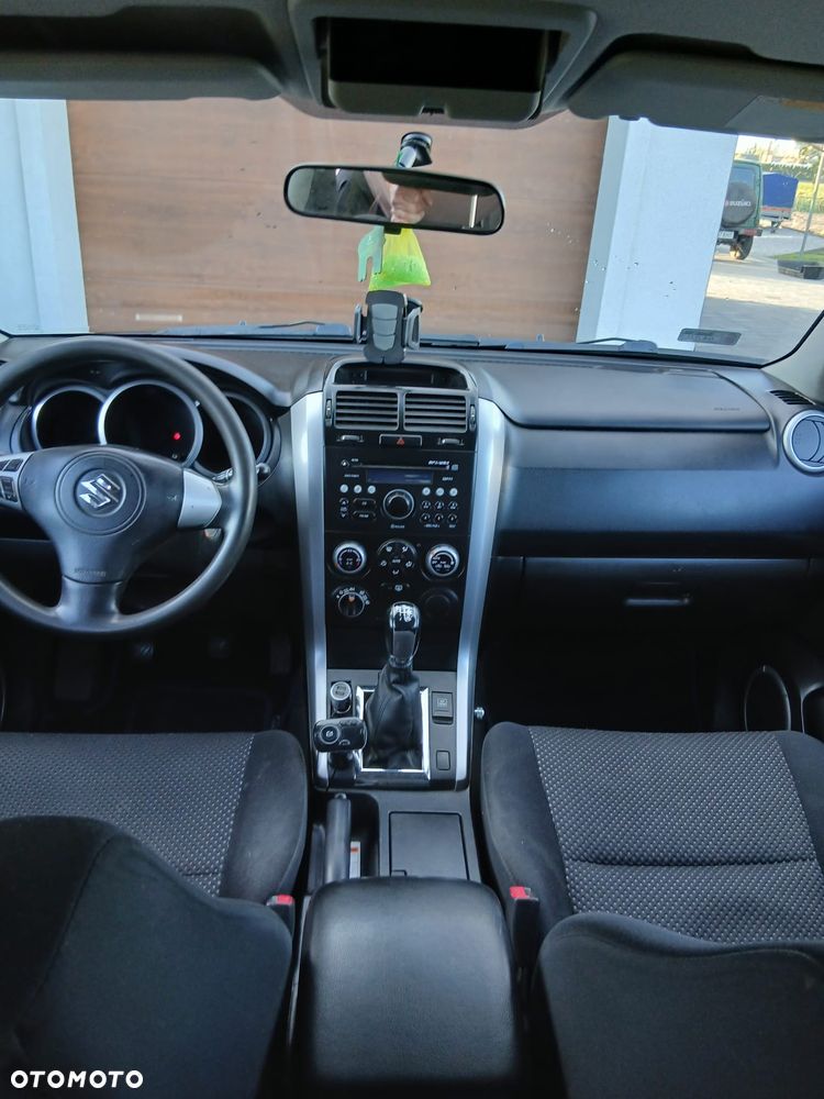 Suzuki Grand Vitara 2.0 - 3