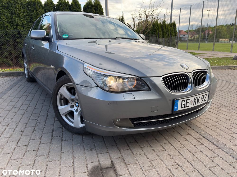BMW Seria 5 525i - 1