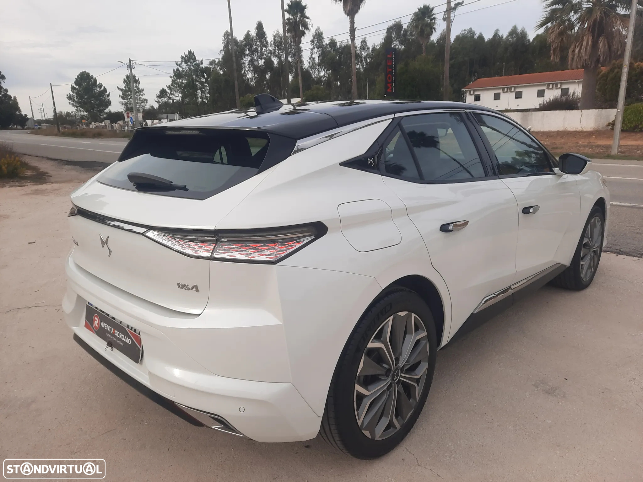 DS DS4 E-Tense Performance Line EAT8 - 18