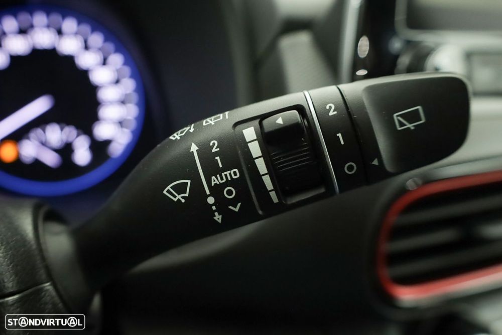 Hyundai Kauai 1.6 GDi HEV Premium - 17