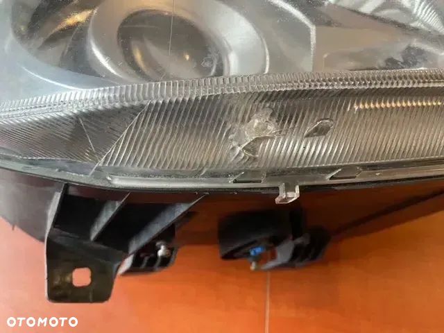 LAMPA PRAWA PRZÓD MERCEDES SPRINTER 906 25738200 - 2