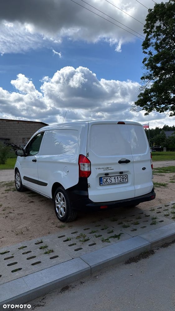 Ford Courier - 5