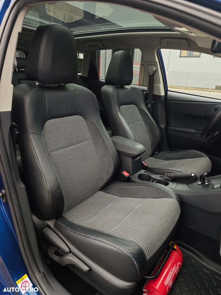 Toyota Auris 1.8 L VVT-i TS Hybrid Sol+ - 9