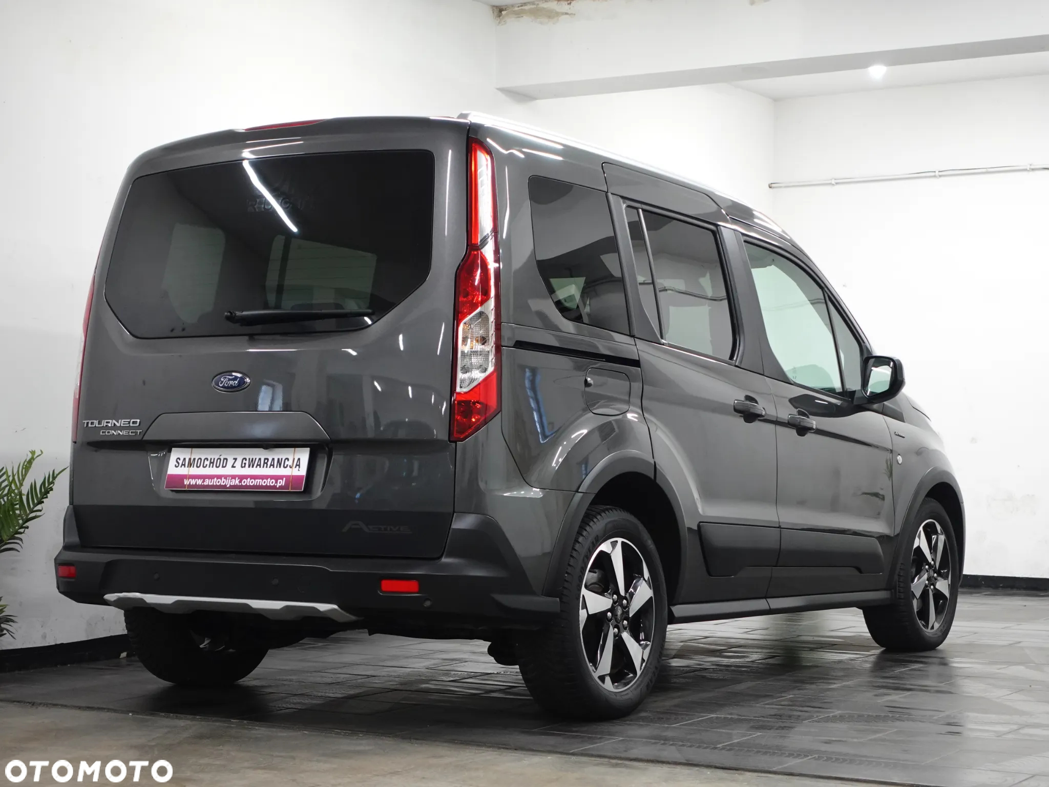 Ford Tourneo Connect 1.5 EcoBlue Start-Stop Active - 9