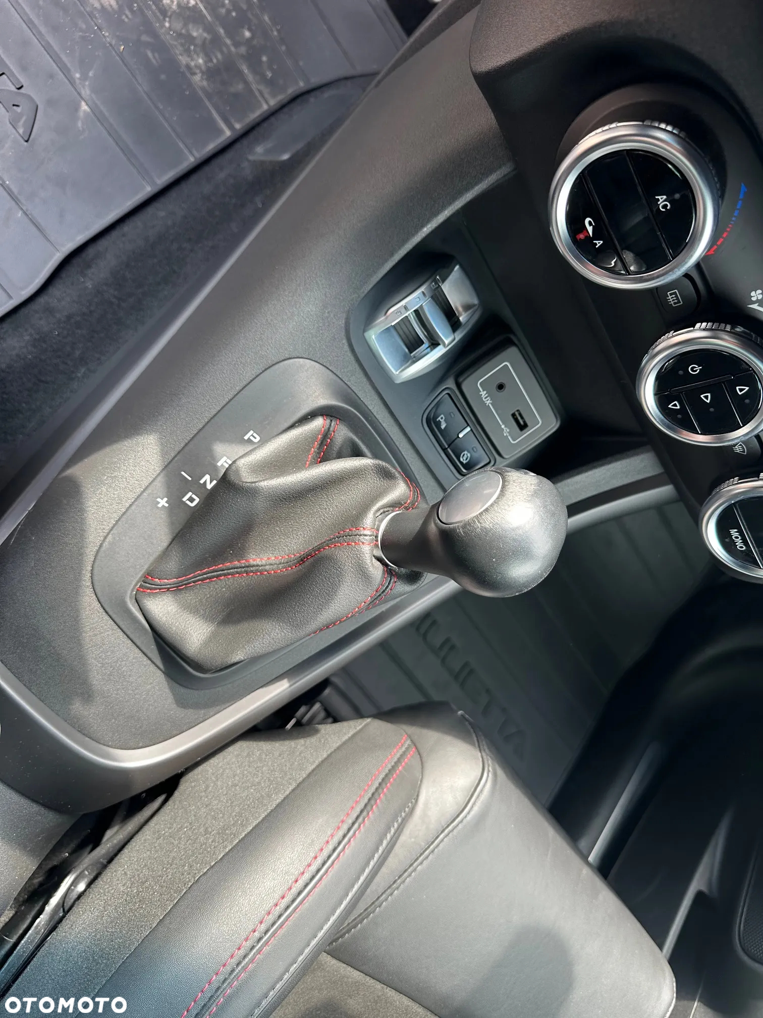Alfa Romeo Giulietta 2.0 JTDM Veloce TCT - 15
