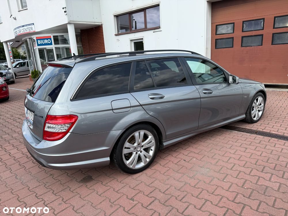 Mercedes-Benz Klasa C 220 CDI DPF BlueEFFICIENCY SPORT EDITION - 12