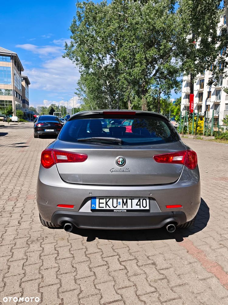 Alfa Romeo Giulietta 2.0 JTDM Distinctive - 6