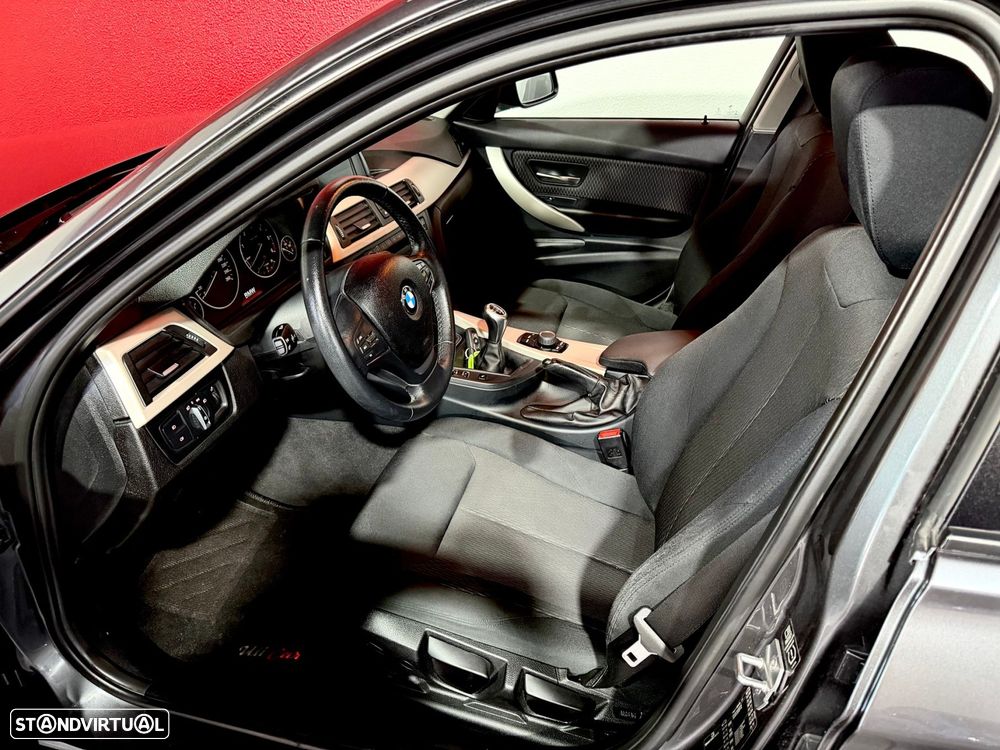 BMW 320 - 16