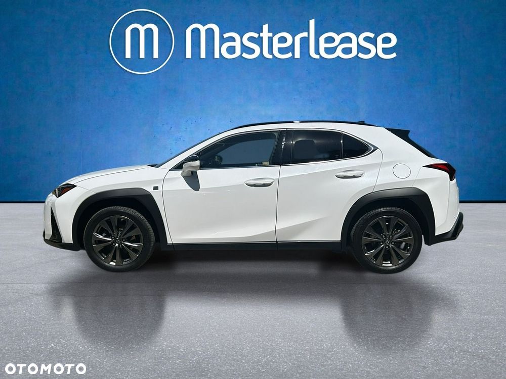 Lexus UX - 8