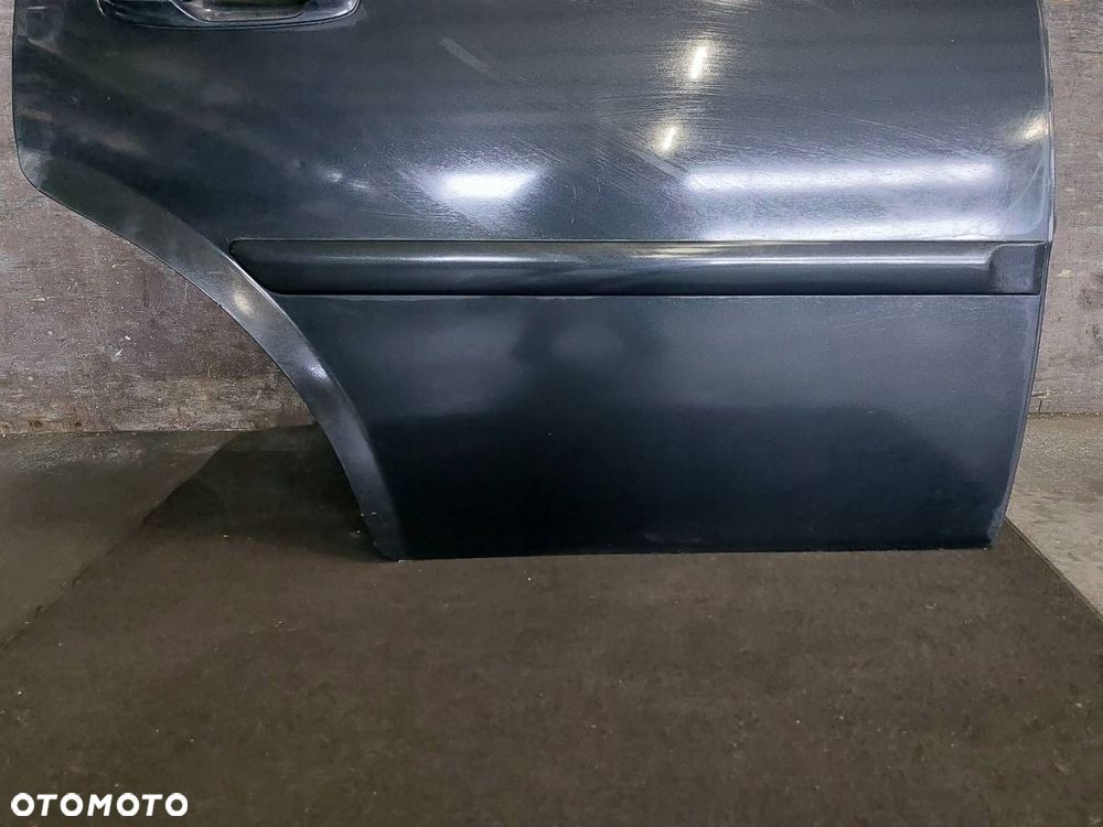 DRZWI KOMPLETNE PRAWY TYŁ CHEVROLET LACETTI I KOMBI 87U - 2