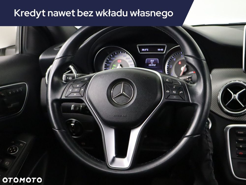 Mercedes-Benz GLA - 23