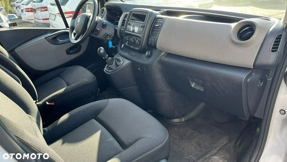 Renault Trafic - 26