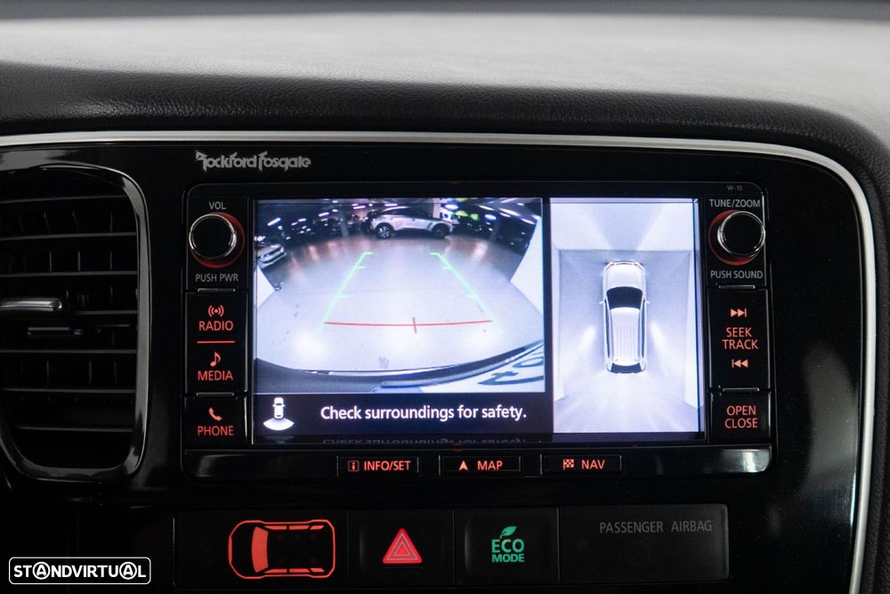 Mitsubishi Outlander - 22