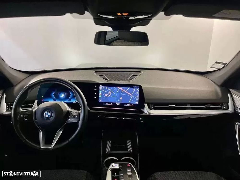 BMW iX1 xDrive30 - 4