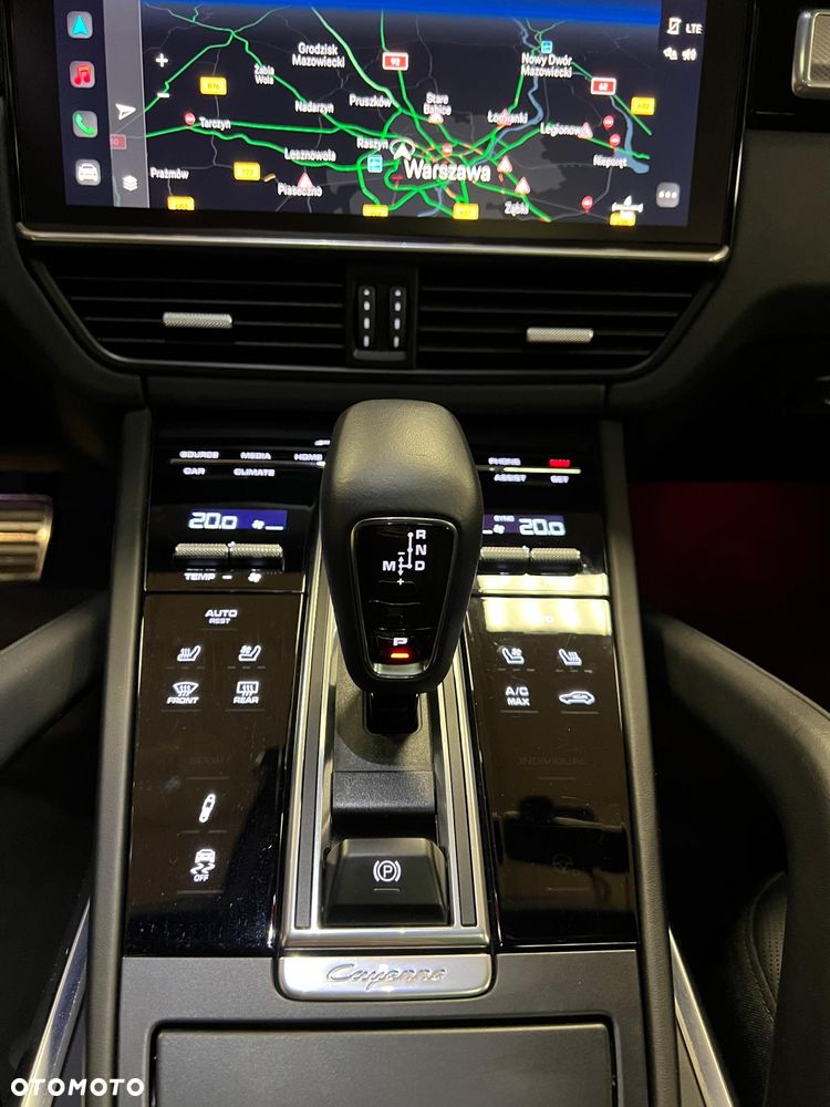 Porsche Cayenne - 28