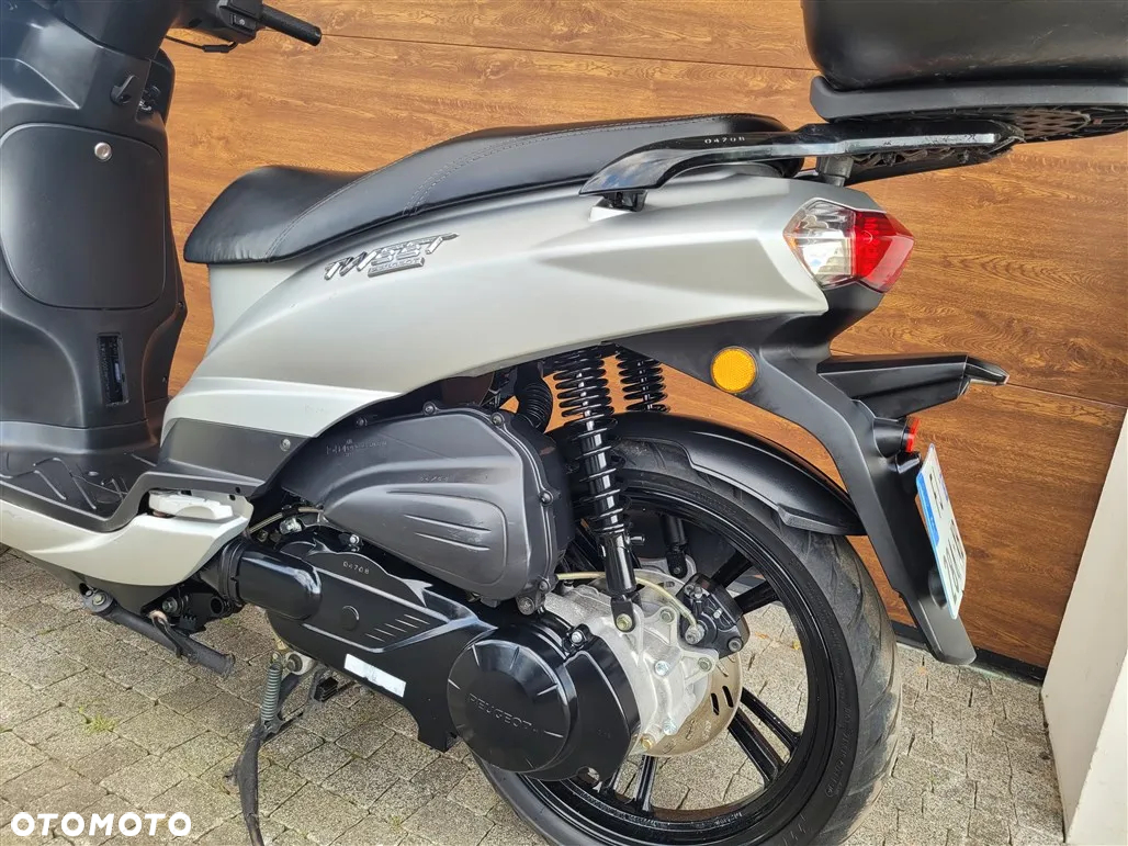 Peugeot Tweet - 26