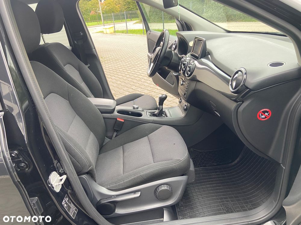 Mercedes-Benz Klasa B 180 CDI - 16