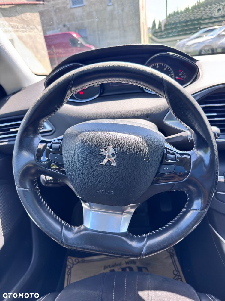 Peugeot 308 e-HDi 115 Stop & Start Allure - 12