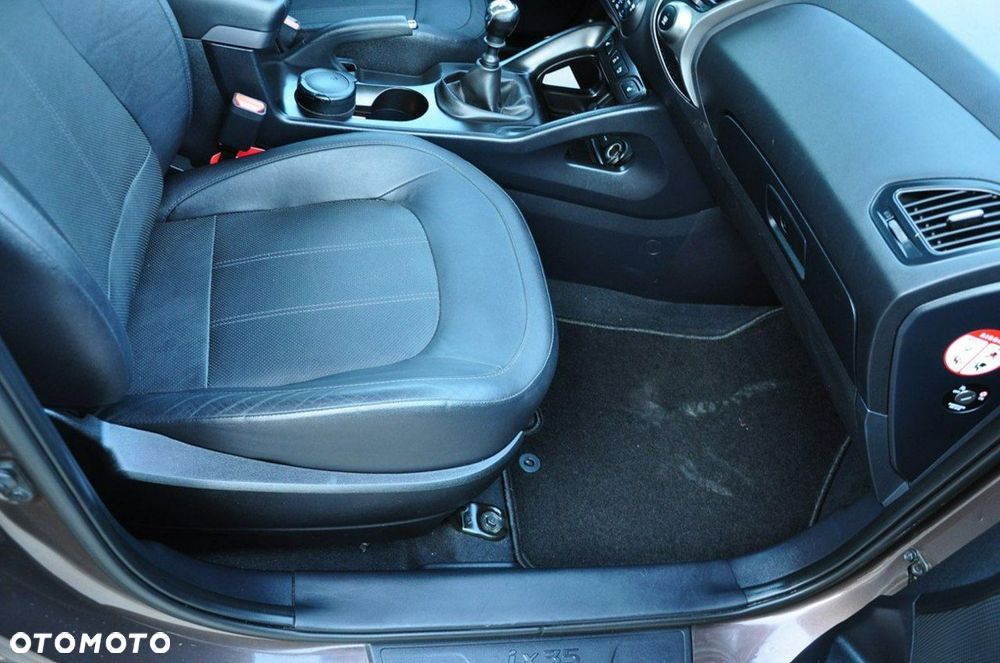 Hyundai ix35 - 28