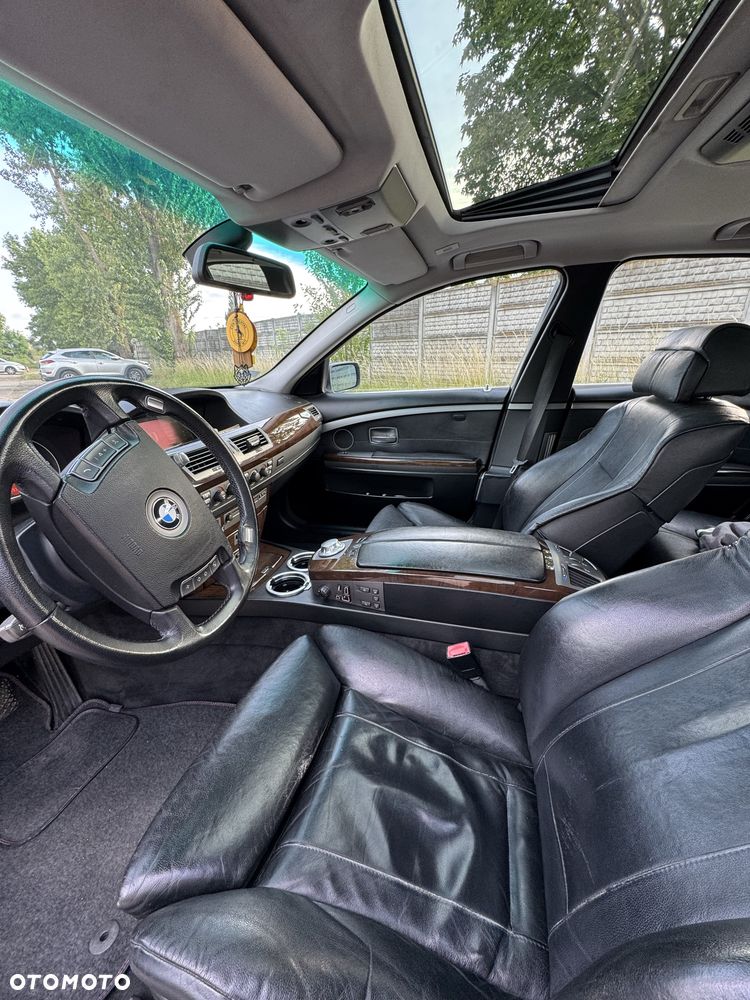 BMW Seria 7 - 8