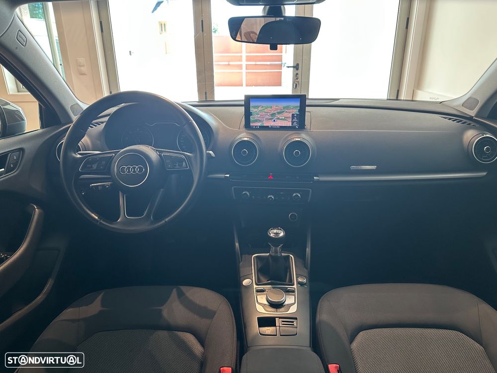 Audi A3 Limousine 1.6 TDI Design - 9