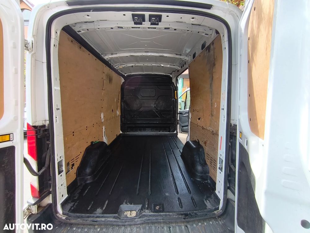 Ford Transit - 9