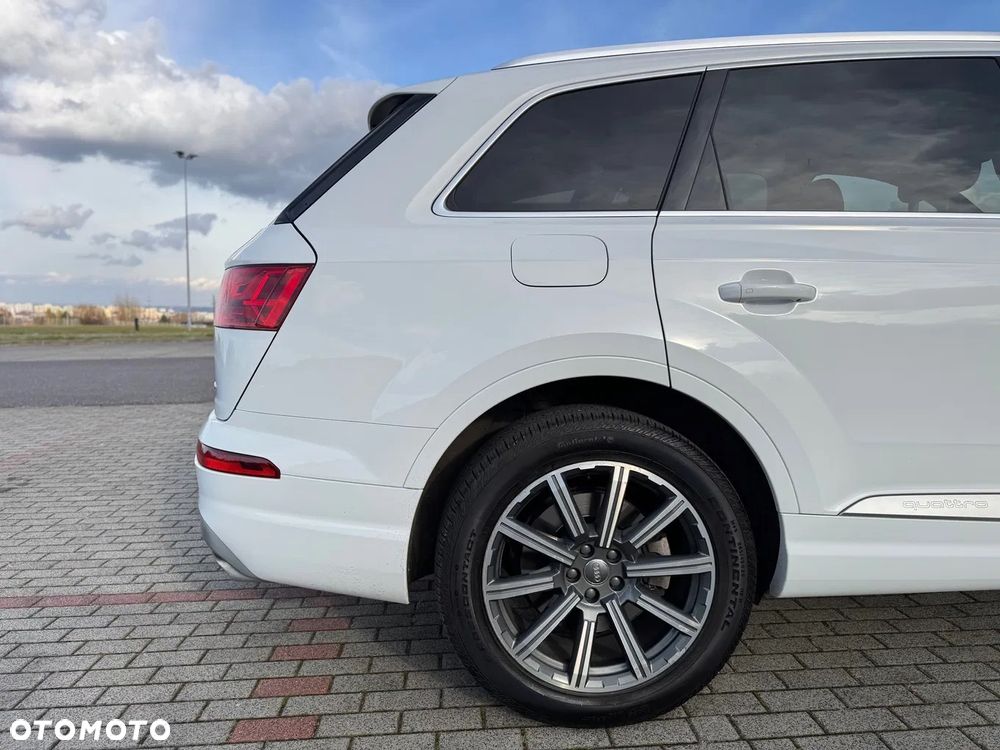 Audi Q7 3.0 TFSI Quattro Tiptronic - 11