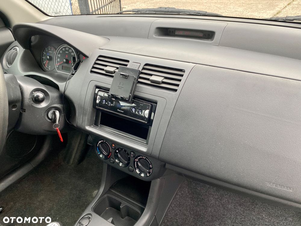 Suzuki Swift 1.3 Club - 10
