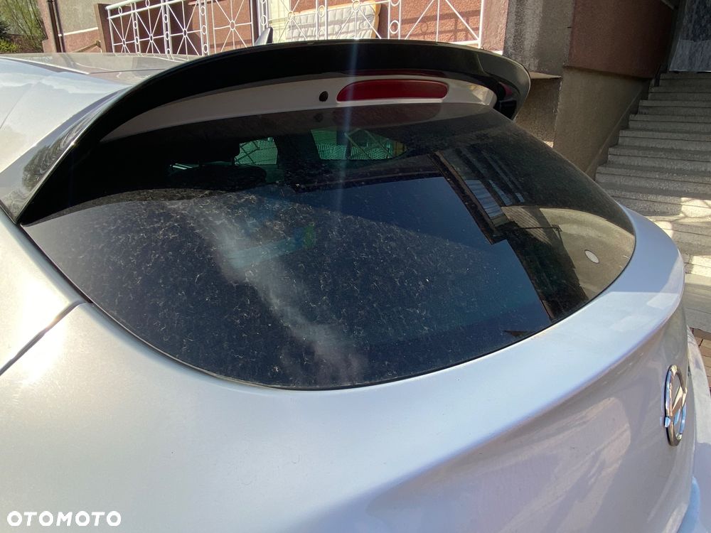 Opel Astra IV GTC 2.0 CDTI Sport S&S - 9