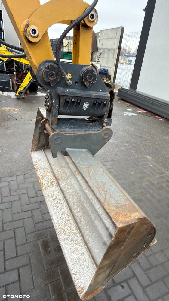 Caterpillar 303  303,5  302,7 - 5