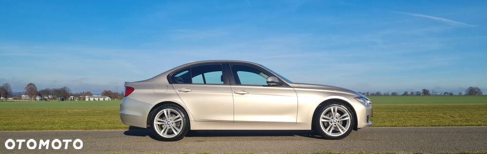 BMW Seria 3 316i - 9