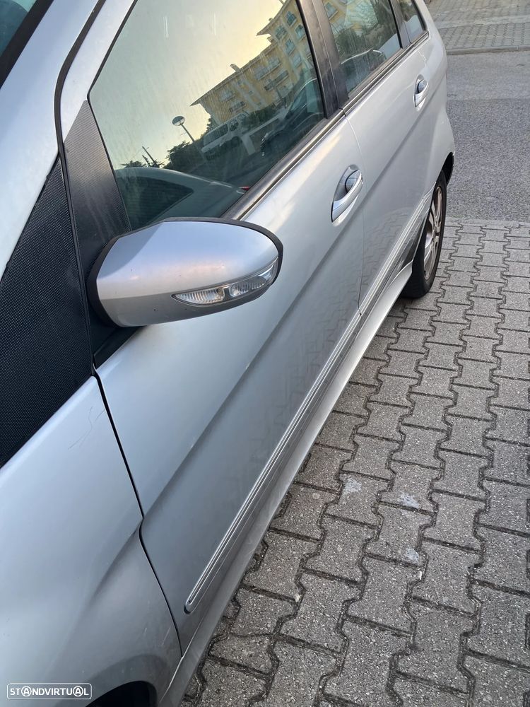 Mercedes-Benz B 150 Standard - 9