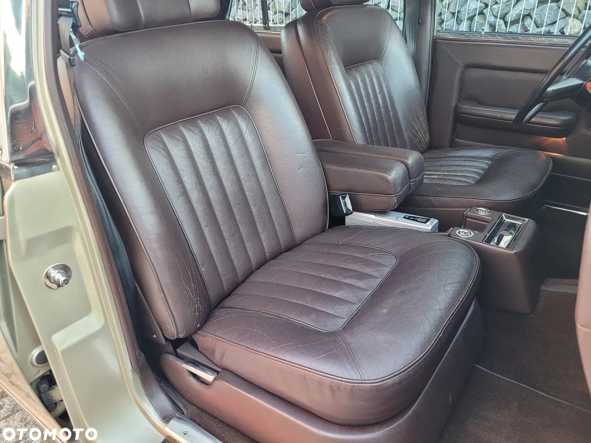 Rolls-Royce Silver Spur - 26