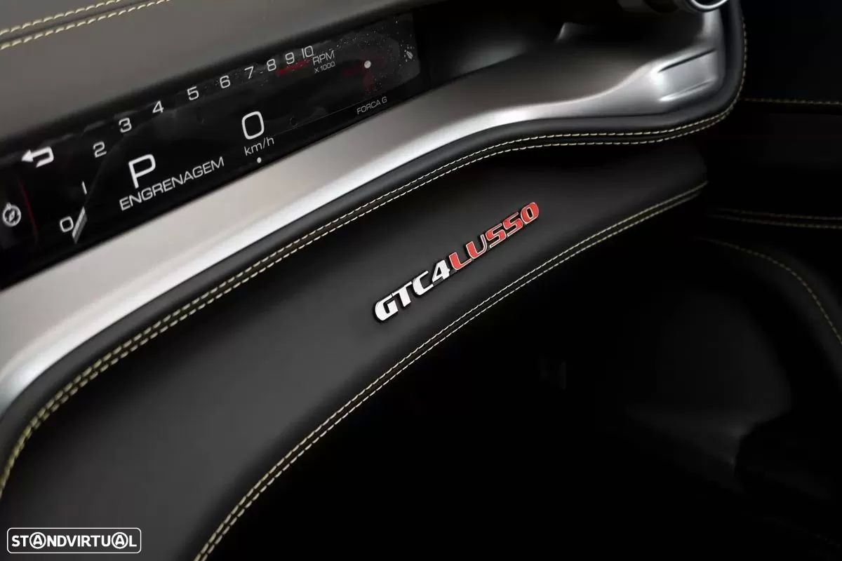Ferrari GTC4 Lusso - 18