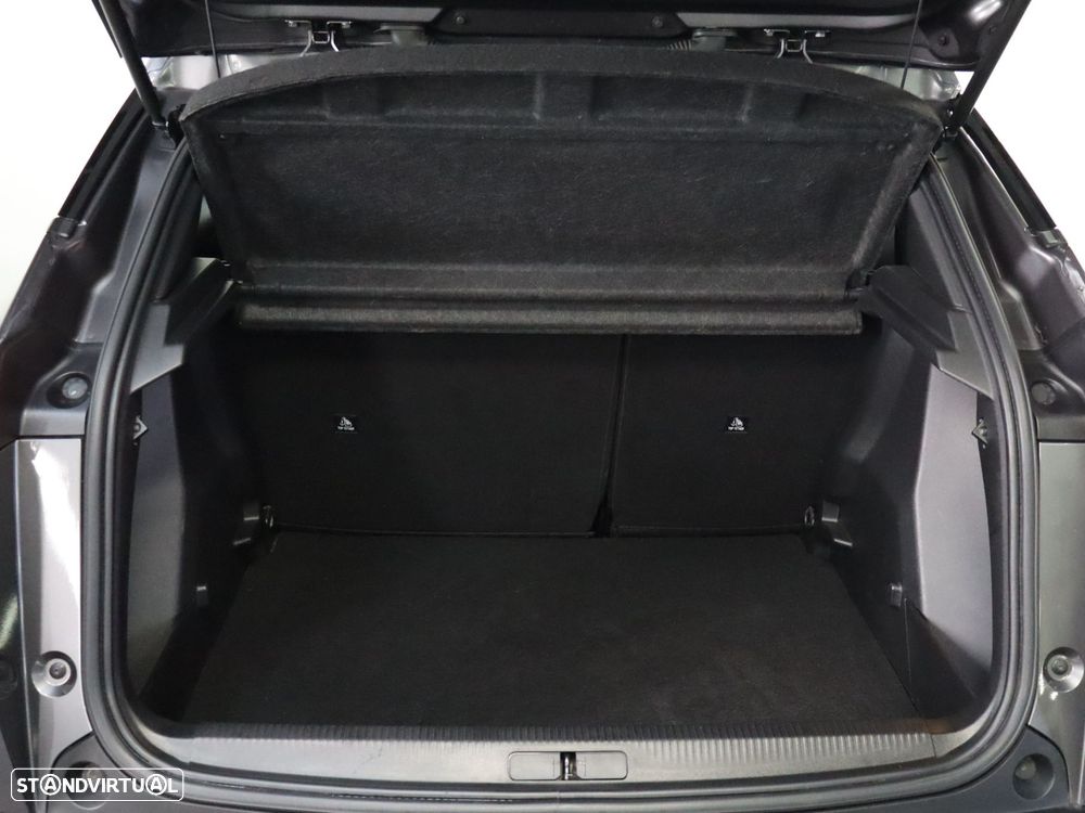 Peugeot 2008 1.2 PureTech Allure - 19