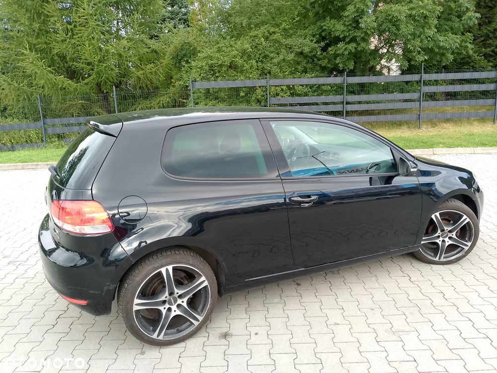 Volkswagen Golf 1.6 TDI DPF Highline - 7