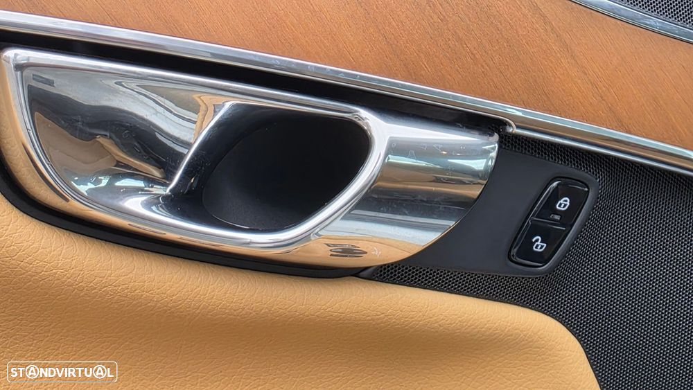 Volvo XC 90 2.0 D4 Momentum - 17