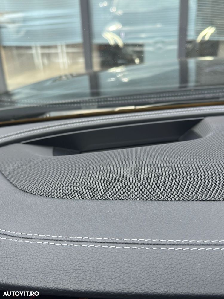 Mercedes-Benz E - 18