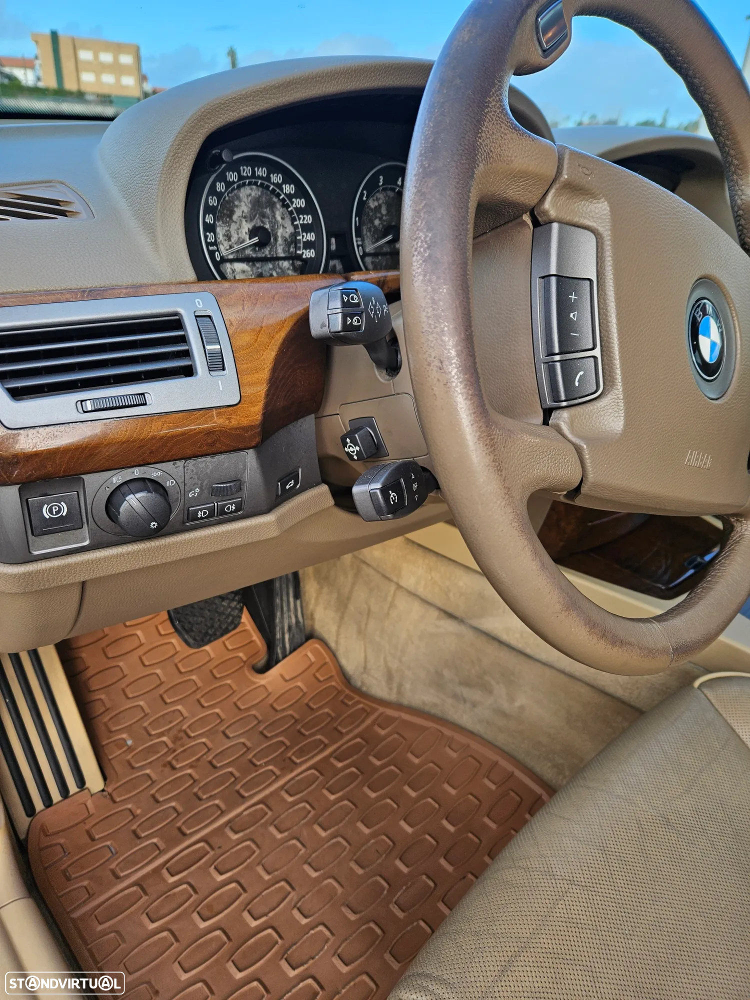 BMW 745 iA - 9